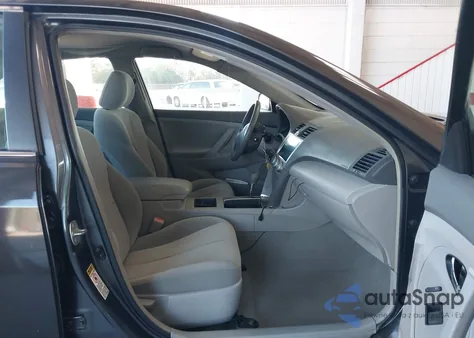 2009 Toyota Camry Le from USA, damaged, VIN 4T1BE46K49U800411